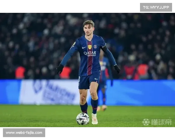 巴黎圣日耳曼官方更新伤情:克瓦拉茨赫利亚、法比安·鲁伊斯继续接受治疗 巴黎圣日耳曼官方更新伤情:克瓦拉茨赫利亚、法比安·鲁伊斯继续接受治疗