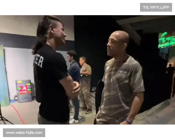 “大帝”与“刘海哥”二番战成为UFC 325焦点对决